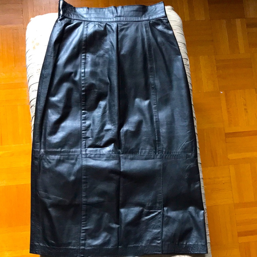 Leather black skirt